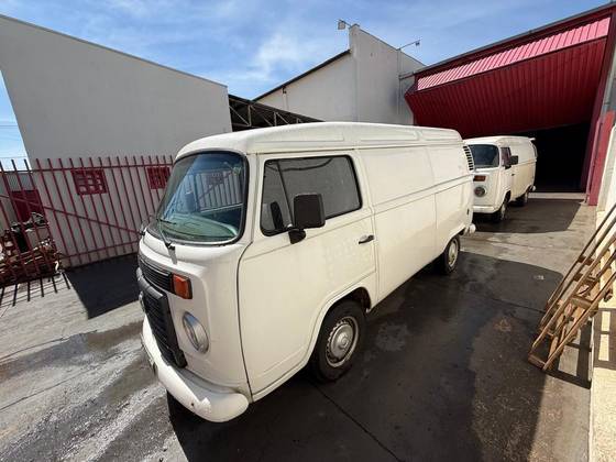 VOLKSWAGEN KOMBI 1.4 MI FURGÃO 8V FLEX 3P MANUAL